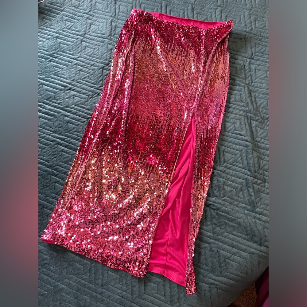 SHEIN Glittering Pink Sequin Pencil Skirt